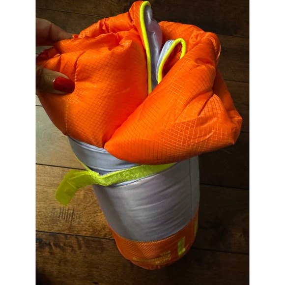 RUMPL Backcountry Puffy Blanket 52 x 75 Hot Lavender MSRP $149 - Picture 4 of 4